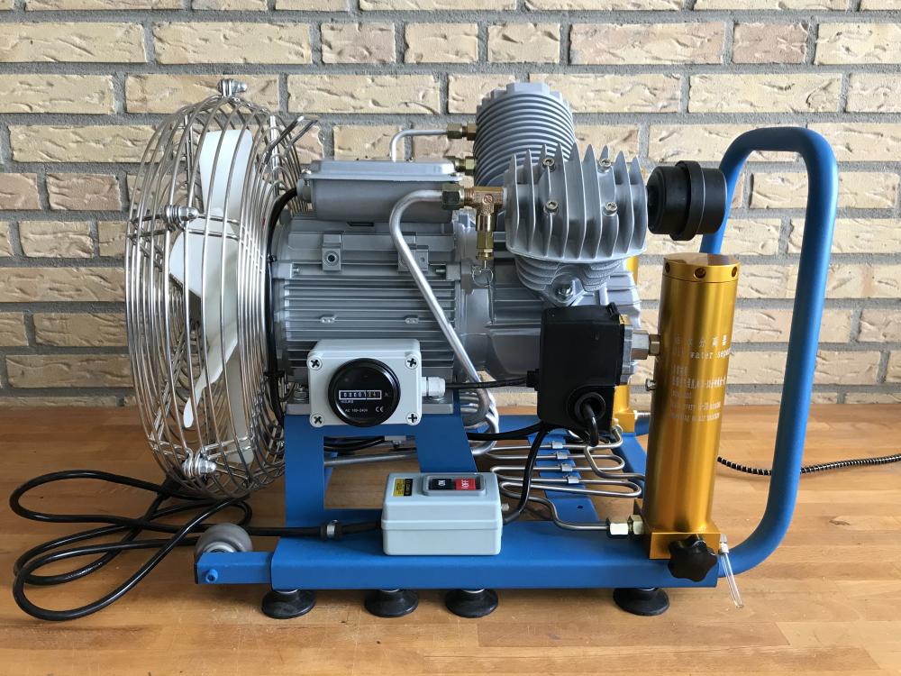 Carette Air Cooled V33 Compressor 300 bar