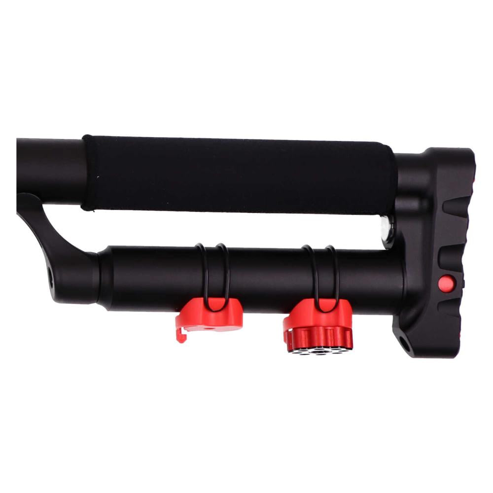 Edgun Leshiy2 Lang - en extérieur, avec un télescope en action