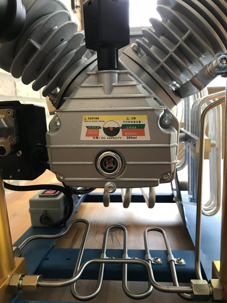 Carette Air Cooled V33 Compressor 300 bar