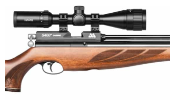 Air Arms S400 Carbine Beuken - detail actie en kolf