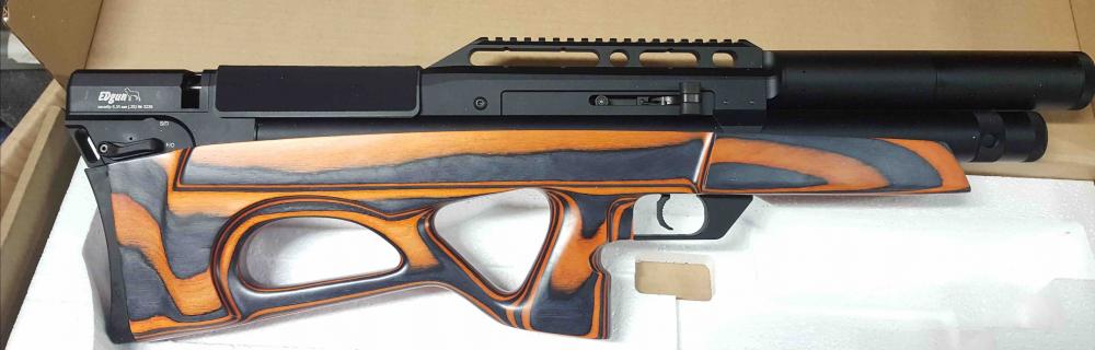 Edgun Matador R5M Laminated – orange/schwarzes Laminat